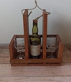 Resim Ahşap Şaraplık Ve Kadehlik 