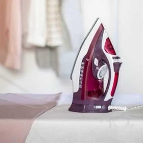 Resim Seramik Tabanlı Kırmızı 2200 Watt Şok Buharlı Ütü 