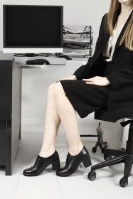 Resim Gönderi R Kadın Kahve Antik Bağcıklı Orta Kalın Topuklu Hakiki Deri Oxford Ayakkabı Gdza13424135 Kahve 