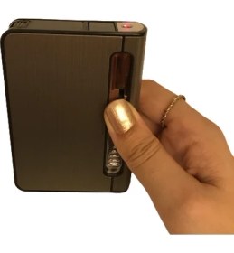 Resim Ardahan Ticaret Kısa Sigara Çıkaran Çakmaklı Tabaka Metal Malzeme ile Ergonomik Kullanım 