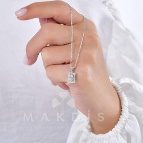 Resim 0.30 Karat Baget Pırlanta Kolye - HRD Sertifikalı 