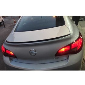 Resim Opel Astra J Sedan 2010-2015 Spoiler Piano Black Bagaj Çıtası 
