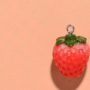 Resim 20'li Reçine Çilek Pendentleri - Pembe Sahte Meyve Çerçeveleri için DIY El Sanatları, Mücevher Yapımı, Anahtar Zincirleri ve Merkez Parçaları - Tüm Özel Günler için Çok Yönlü Dekor - Tüy Yok 