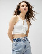 Resim Crop Fitilli Atlet Halter Yaka Pencere Detaylı Bürümcük 