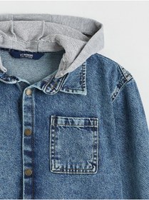 Resim LC Waikiki Nevaa Collection İndigo Kapüşonlu Erkek Çocuk Jean Gömlek 