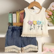 Resim Bebe kızlar için yaz iki parçalı set, 3D çiçek tülü tank top ve tülü süslemeli şortlar, açık hava için Bohem tarzı. 