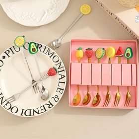 Resim 6 adet Meyve Temalı Paslanmaz Çelik Tatlı Kaşığı ve Çatal Seti - Hediye Kutusu ile Paslanmaz Çelik, Sevimli Meyve Sapı Tasarımı, Kahve, Dondurma ve İçecek Karıştırması için - Ev Kullanımı veya Düğün Hediyesi olarak Mükemmel 
