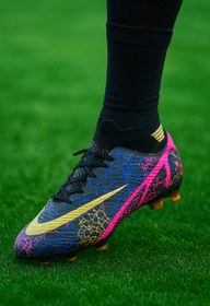 Resim LALİGA LA LİGA BÜYÜK NUMARA BİLEKLİ KRAMPON 