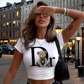 Resim Kadınlar İçin Canlı Kırmızı Ayı Baskılı Crop Top - Yumuşak Polyester Kumaş, Yazlık Kısa Kollu Gömlek, Hafif Kumaş, Makinede Yıkanabilir, Teddy Bear Desenli, Rahat Kesim 