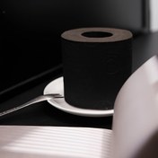 Resim 2/4 adet Siyah Tuvalet Kağıdı - Siyah Kabartmalı Rulo Tuvalet Kağıdı - Kalınlaştırılmış Dört Katmanlı - Su Geçirmez - Ev, Restoran, Seyahat ve Diğer Durumlar İçin Uygun - İskandinav Tarzı Banyo Dekorasyon Aracı - Süper Görsel Etki 
