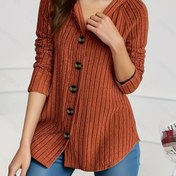 Resim 1 adet Kadın Rahat Polyester Örgü Kapüşonlu ve Düğmeli Detaylı Hırka - Düz Renk, Tüm Sezon Konforu, %95 Polyester %5 Elastan 