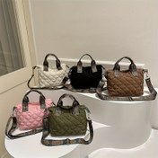 Resim Kızlar için Şık Kapitone Naylon Çapraz Vücut & Omuz Çantası - Dayanıklı, Günlük Kullanım için Fermuarlı, Polyester Astarlı ve Ayarlanabilir Desenli Askılı - Mükemmel Günlük Kullanım İçin 