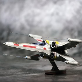 Resim Star Wars X-Wing Starfighter 3D Metal Puzzle Model Kit – DIY Montaj, Zor ve Eğitici Oyuncak, Erkekler için Mükemmel Doğum Günü Hediyesi, 1 adet, Detaylı Mavi ve Beyaz Estetikli Galaktik Starfighter Tasarımı, Galaktik Dekorasyonlar 