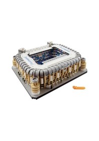 Resim LEGO Creator Expert 10299 Real Madrid Santiago Bernabeu Stadium 5876 Parça 