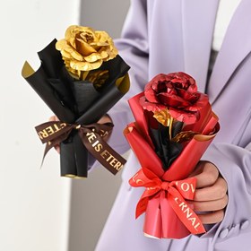 Resim Şık Gül Altın Folyo Çiçek Buketi - Sevgililer Günü, Noel, Anneler Günü ve Daha Fazlası İçin Mükemmel - Çok Yönlü Hediye Fikri 