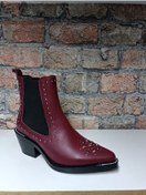 Resim ÇAĞLAR BOT Çizme Orijinal, hakiki dana derisinden üretilmiştir. İç kısmı yün ve deri kaplamalıdır. 