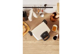 Resim Özbience Krem Renkli 4 Dilim Ekmek Kapasiteli Tost Makinesi, Pratik ve Şık Tasarım 