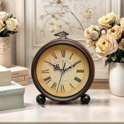 Resim Retro Nordik Modern Vintage Metal Alarm Saati - Sessiz Tıkırtısız Kuvars Hareketi, Büyük Kolay Okunabilir Bej & Siyah Kadran ve siyah Akrepler, Şık Çalışma Masası ya da Ayaklı Salon Yatak Odası Ofis Dekoru için Zarif Duvar/Masa Saati - Dayanıklı Metal Konstrüksiyon, Antika Bronz Kaplama, Çok Fonksiyonlu ile Alarm Mekaniği, İnce Ev Dekorasyonu, Şirin Analog Alarm Saati 