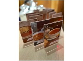 Resim Scrape Merchant A6 T Tipi Dikey Masa Üstü 10'lu Paket - 2 mm Şeffaf Pleksi Föylük - Broşürlük - Menü 