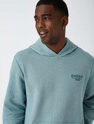 Resim Slogan Baskılı Kapşonlu Sweatshirt Cep Detaylı 