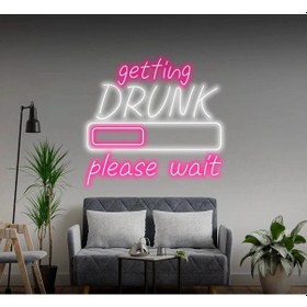 Resim Getting Drunk Please Wait Yazılı Ve Şekilli Neon Tabela Pembe 