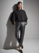 Resim Pelerin Detaylı Gold Düğmeli Siyah Triko Ceket 