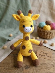 Resim örgü Amigurumi zürafa oyun arkadaşı 