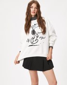 Resim Şardonlu Snoopy Sweatshirt Rahat Kesim Bisiklet Yaka Lisanslı Baskılı 