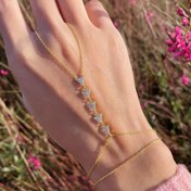 Resim Kadınlar için Şık Çok Katmanlı Altın Tonlu Taşlı Bilezik - Zarif Zincir Bağlantılarla Üçgen Tasarım, Partiler, Düğünler & Resmi Etkinlikler İçin Mükemmel, Parti Aksesuarları, Sofistike İşçilik 