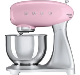 Resim Smeg 50's Style Retro Pembe Stand Mikser Smf02pkeu 800 W Güç ve 4,8 lt Kapasite ile Dökme Demir Alüminyum Gövde 