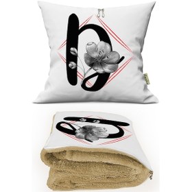 Resim D HARFİ Baskılı Kişiye Özel Opsiyonel Battaniyeli Yastık Kırlent 2 in 1 