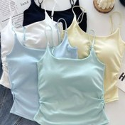 Resim 5 Adet Kadınlar için Makaron Renkli Düz Desenli Dar Kesim Camisole Takımı, Sabit Göğüs Pedli Pileli Üst, Siyah ve Beyaz Seçenekleri 