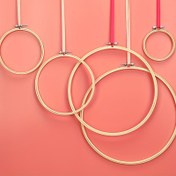Resim Ayarlanabilir Bambu Nakış Çerçevesi - DIY Haç İşlemesi & Delik İğne Çerçevesi, Duvar Dekoru için Yüksek Kaliteli El Sanatları Aracı, Mükemmel Noel veya Cadılar Bayramı Hediyesi 