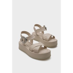 Resim Capone Outfitters Dolly Çapraz Bantlı Konfor Tokalı Dolgu Topuklu Kadın Sandalet 
