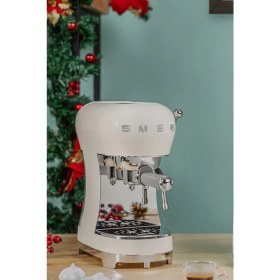 Resim Smeg ECF02CREU Krem Espresso Kahve Makinesi 