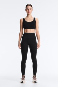 Resim Oysho Perfect-adapt high rise 65 cm bilek hizasında tayt 