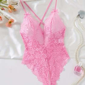 Resim Kiraz Rengi Nakışlı Çiçek Bra, Seksi ve Şık Arka Tasarım Bodysuit. 