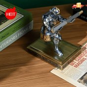 Resim 1 adet Ortaçağ Şövalye Telefon Standı ve Kalem Tutucu - Mavi zırh reçine masaüstü dekorasyonu, çok fonksiyonlu ofis ve oyun odası ev dekorasyonu - Yaratıcı koleksiyoncular için retro tasarım hediyesi. Babalar Günü/Yaz/Şükran Günü için uygun hediyeler 