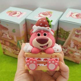 Resim Rastgele Stil Çilek Ayıcık Serisi Karanlık Kutu Figür Araba Dekorasyonu Hediye Masaüstü Bebek ve İş Arkadaşları İçin, Fiyonklu Sevimli Çilek Ayıcık, Sevimli Çilek, Sevimli Çilek Ayıcık 