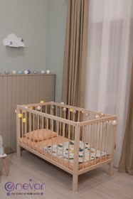 Resim DECOLOVE Montessori Ahşap Bebek Yatağı 