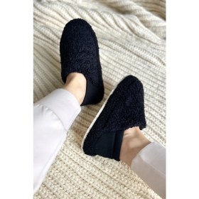 Resim Kadın Lastikli Kaymaz Taban Peluş Ev Botu Panduf TS1153 