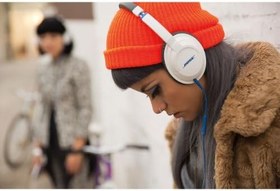 Resim Bose SoundTrue Kulak Çevresi Kulaklık, Beyaz 