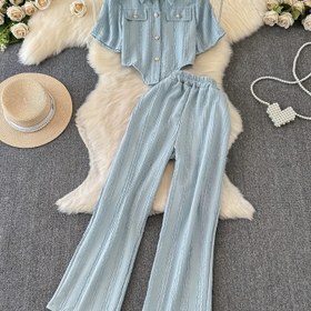 Resim Kadınlar için Rahat Düğmeli Gömlek ve Geniş Bacaklı Pantolon Takımı - Açık Mavi, Kısa Kollu, Polyester, İlkbahar/Yaz İki Parça Kıyafet, Ribbed Detaylı, Rahat Kıyafet|Rahat Stil|Polyester Kumaş 