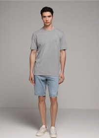 Resim Colin's Regular Fit Orta Bel Düz Erkek Light İndigo Denim Jean Şort 