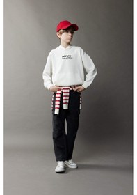 Resim DeFacto Erkek Çocuk Oversize Geniş Kalıp Kapüşonlu Nakışlı Sweatshirt D8498A825SPWT32 