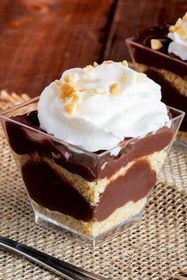 Resim BAKOM AMBALAJ 200 CC 12 ADET KAPAKLI KÜBİK KASE Pratik Plastik Kase Salata, Meze, Tatlı, Magnolya Kasesi 