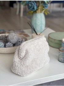 Resim Black İce Ateiler El Yapımı Kırık Beyaz Teddy Yün Örgü El Çantası Beyaz 