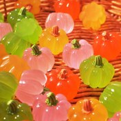 Resim 12 adet Karanlıkta Parlayan Mini Reçine Kabakları - 4 Canlı Renk (Sarı, Turuncu, Pembe, Kırmızı) Cadılar Bayramı Süsleri, Dayanıklı İç Mekan Mini Kabaklar, DIY Cadılar Bayramı Projeleri, Sonbahar Festivalleri ve Ev Dekoru, Cadılar Bayramı Süsleri, Şenlikli Masa Dekoru, Karanlıkta Parlayan Özellik 