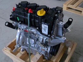 Resim Komple Sıfır Sandık Motor B4d 1000 Motor 8201704417 