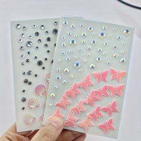 Resim Glitter Y2k Deniz Kızı Makyajı, Balık Pulu Kabuğu Aurora Prenses, Kelebek Gözyaşları Elmas, Yüz Çıkartması, Çoklu Tırnak Takı Çıkartmaları Müzik Festivali İçin DIY Makyaj 